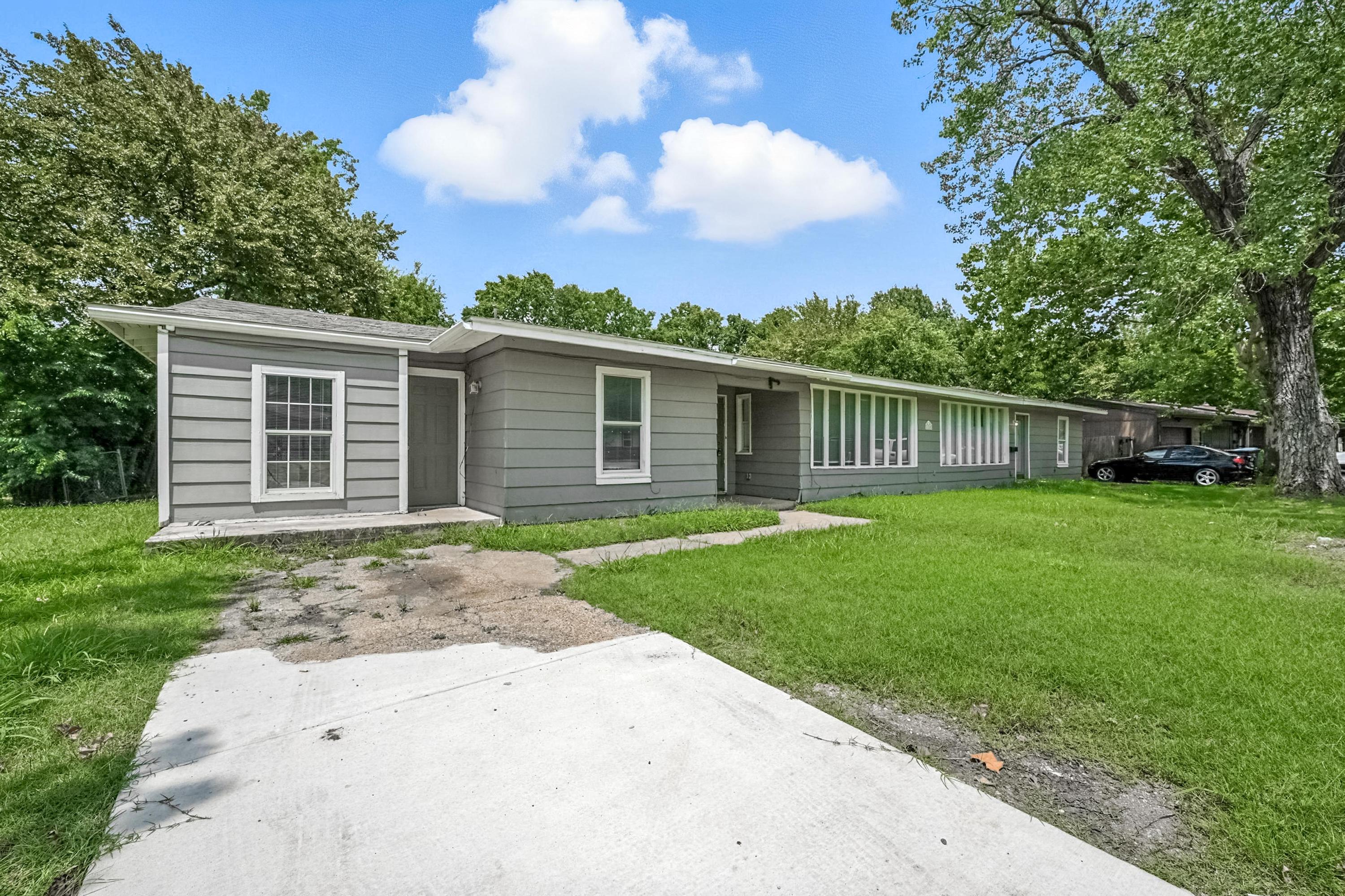 124 Vandenburg Drive - A