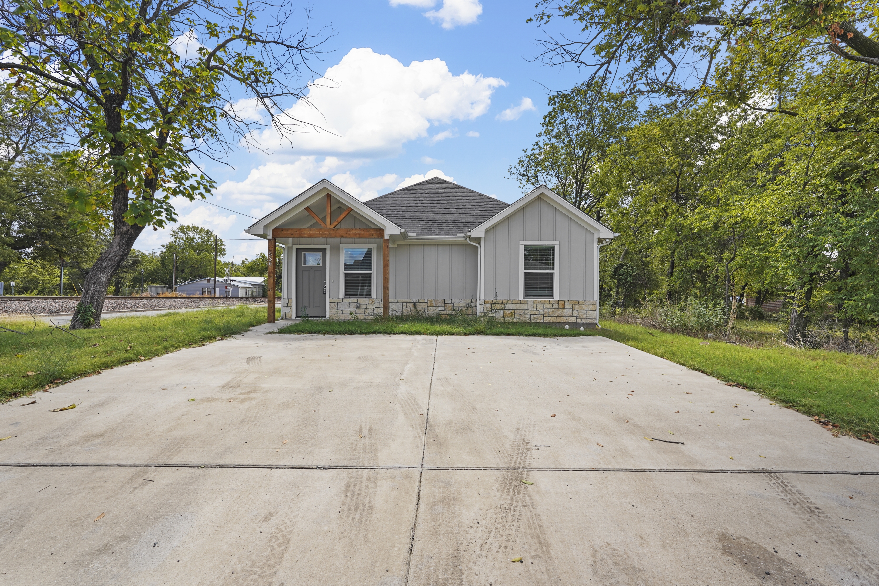 536 East Carter Street, Sherman 75090