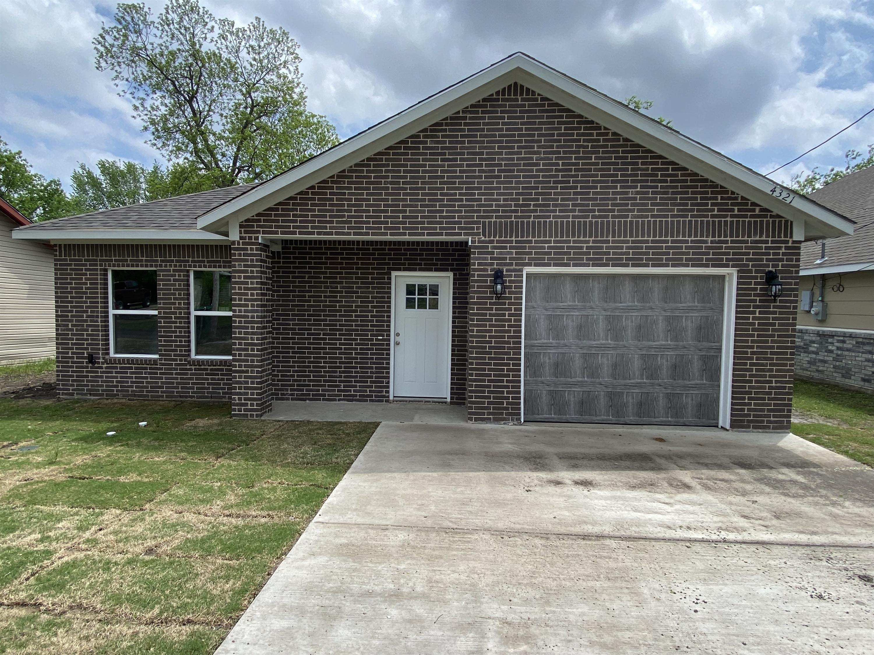 4321 Pickett Street, Greenville 75401