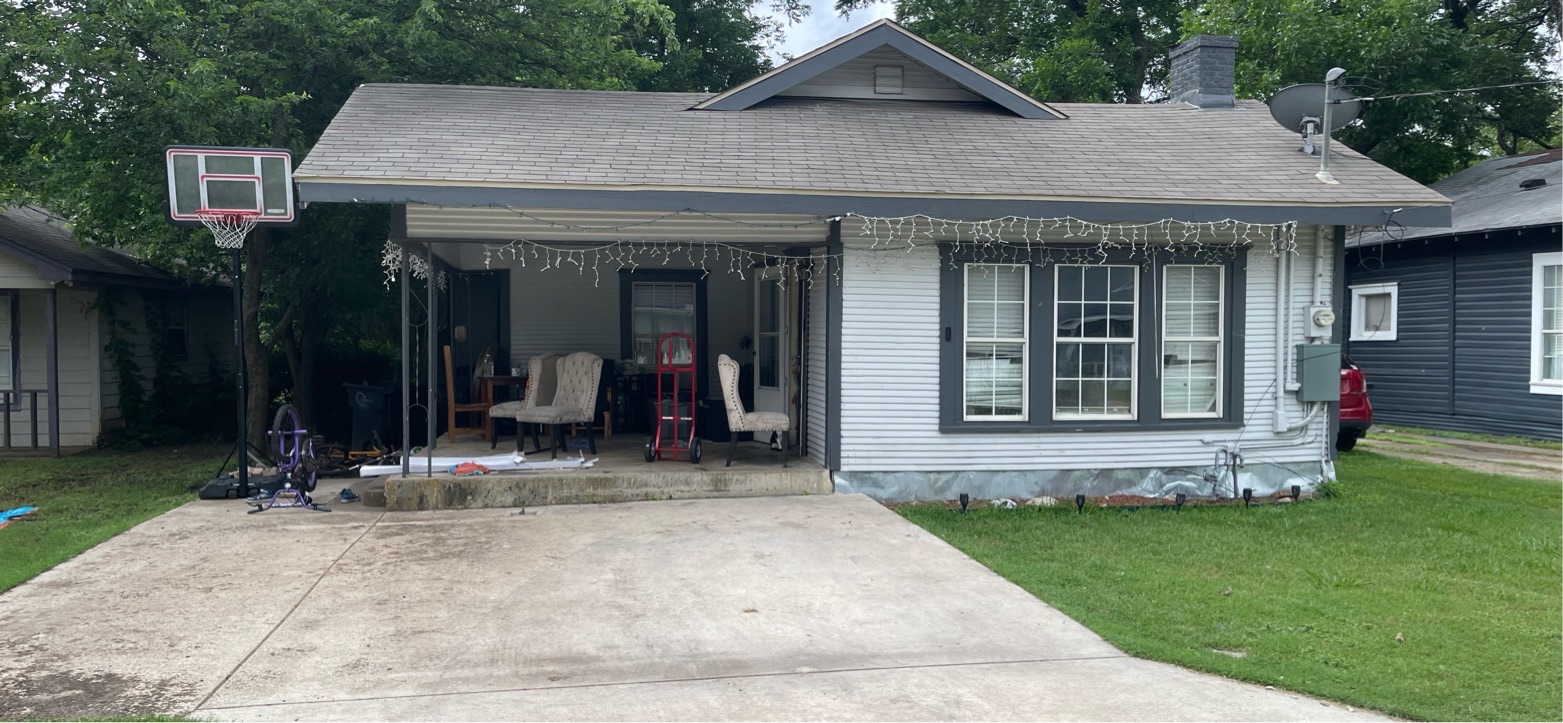 114 Claude Avenue, Cleburne TX 76031