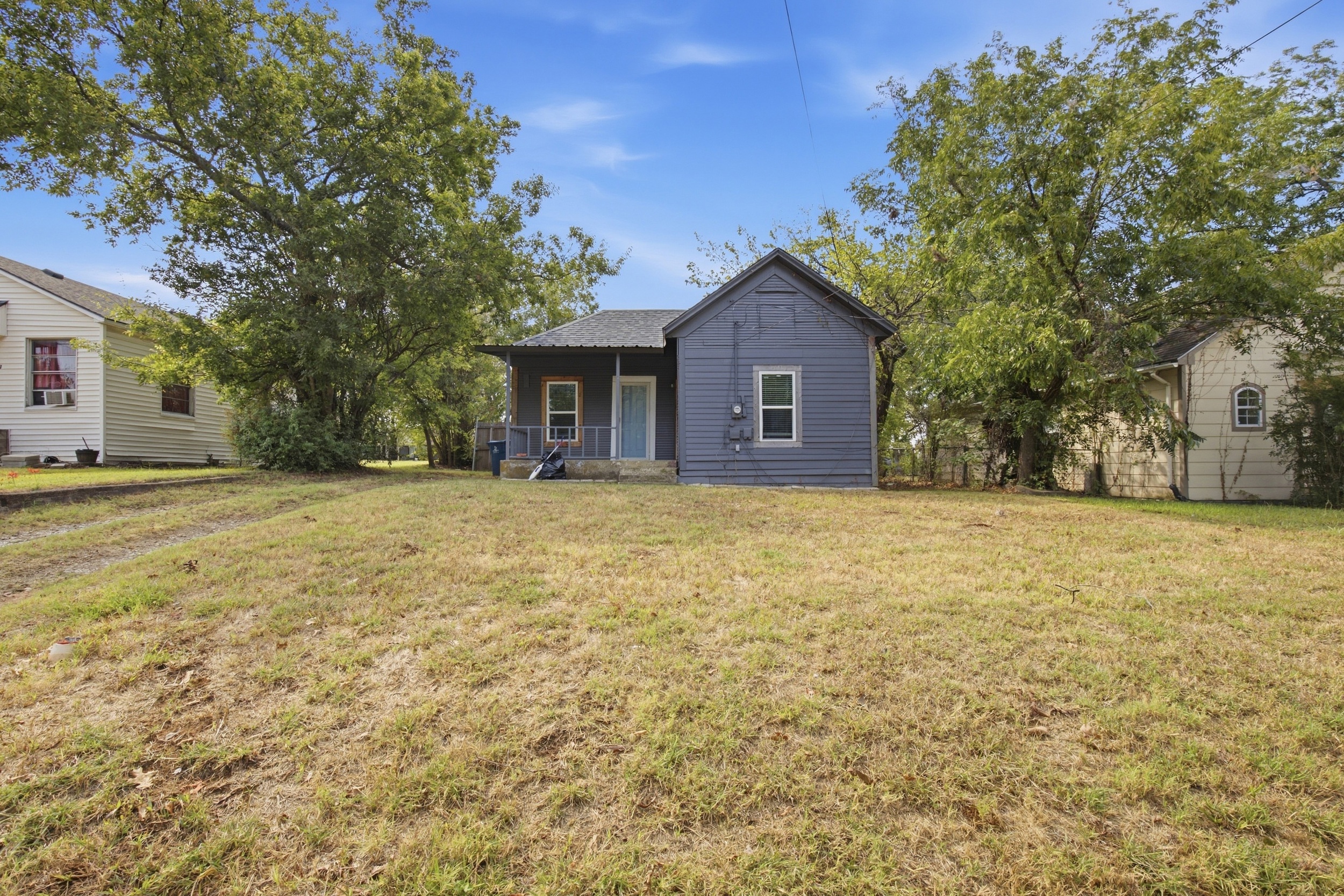 Property main image