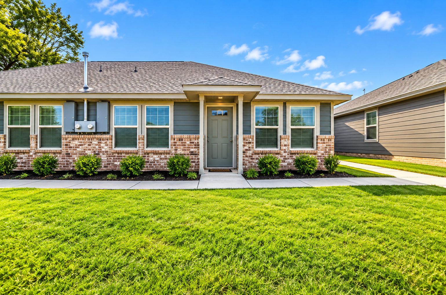 324 West Munson Street - 324