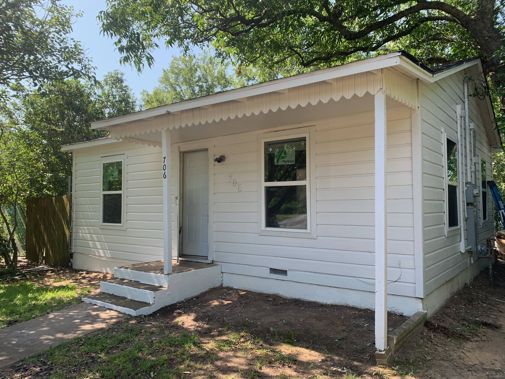 Property main image