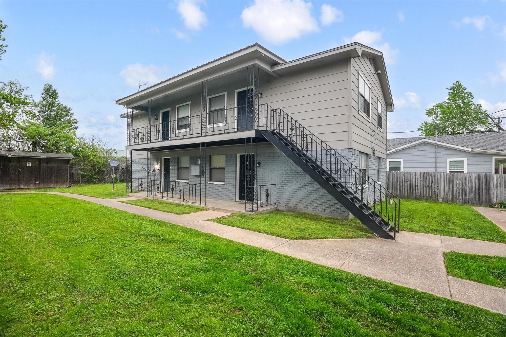 Property main image