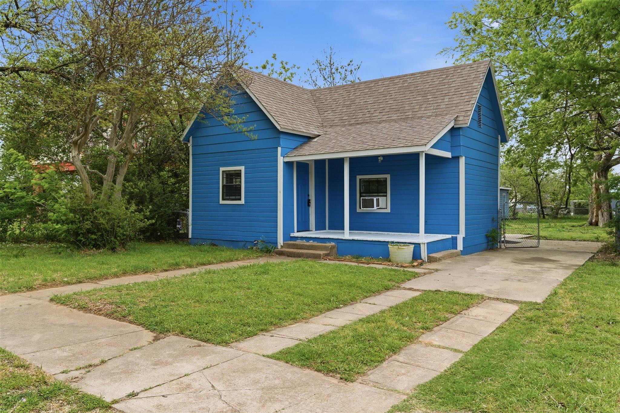 Property main image