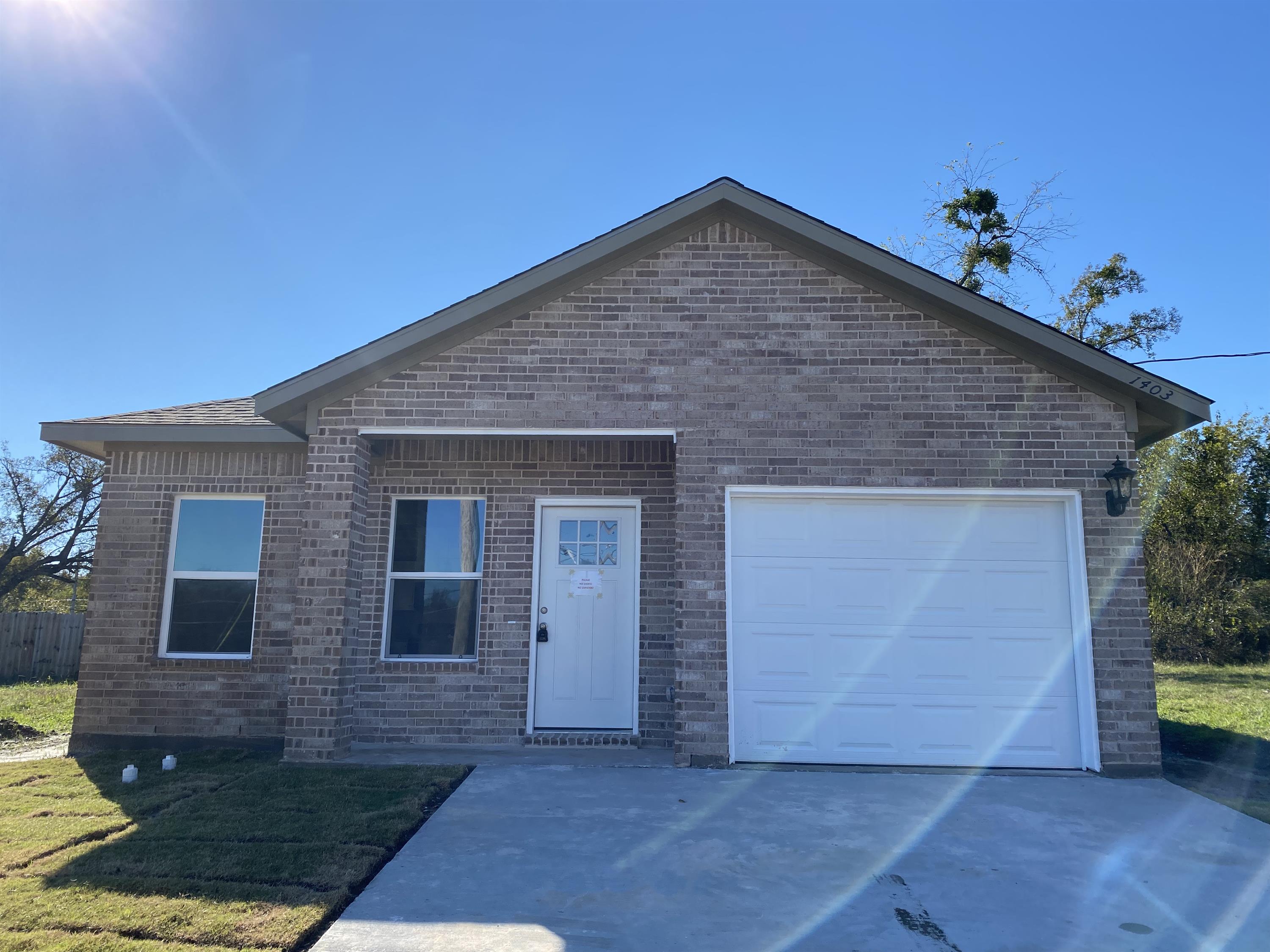 1403 Marshall Street, Greenville 75401