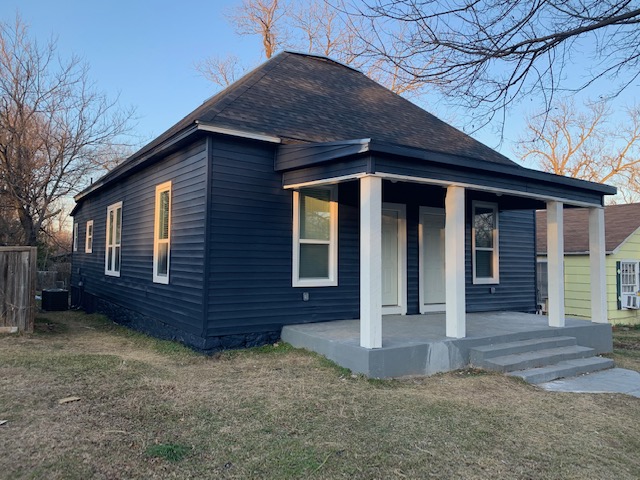 823 West Day Street