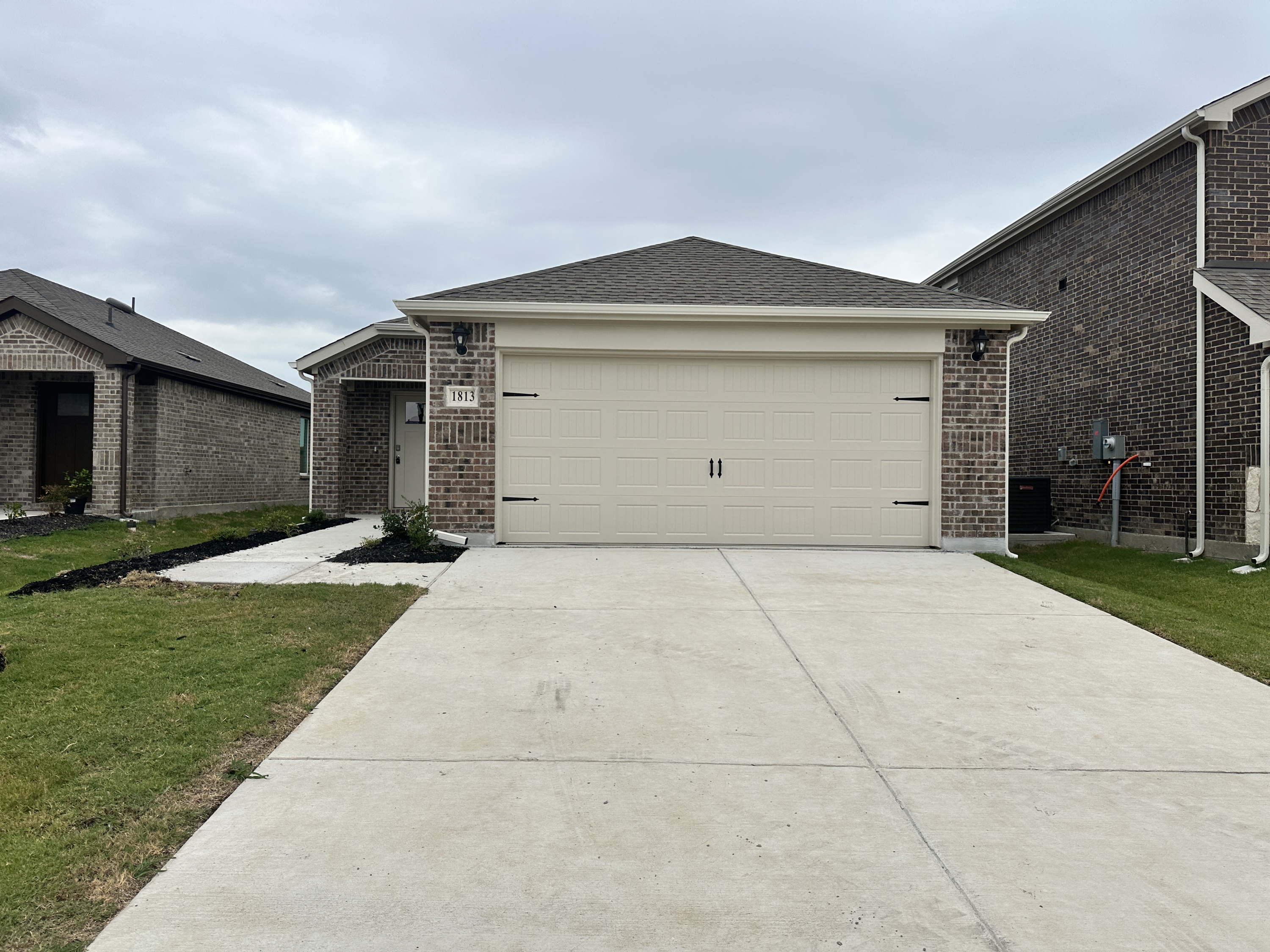 1813 Potomac Lane