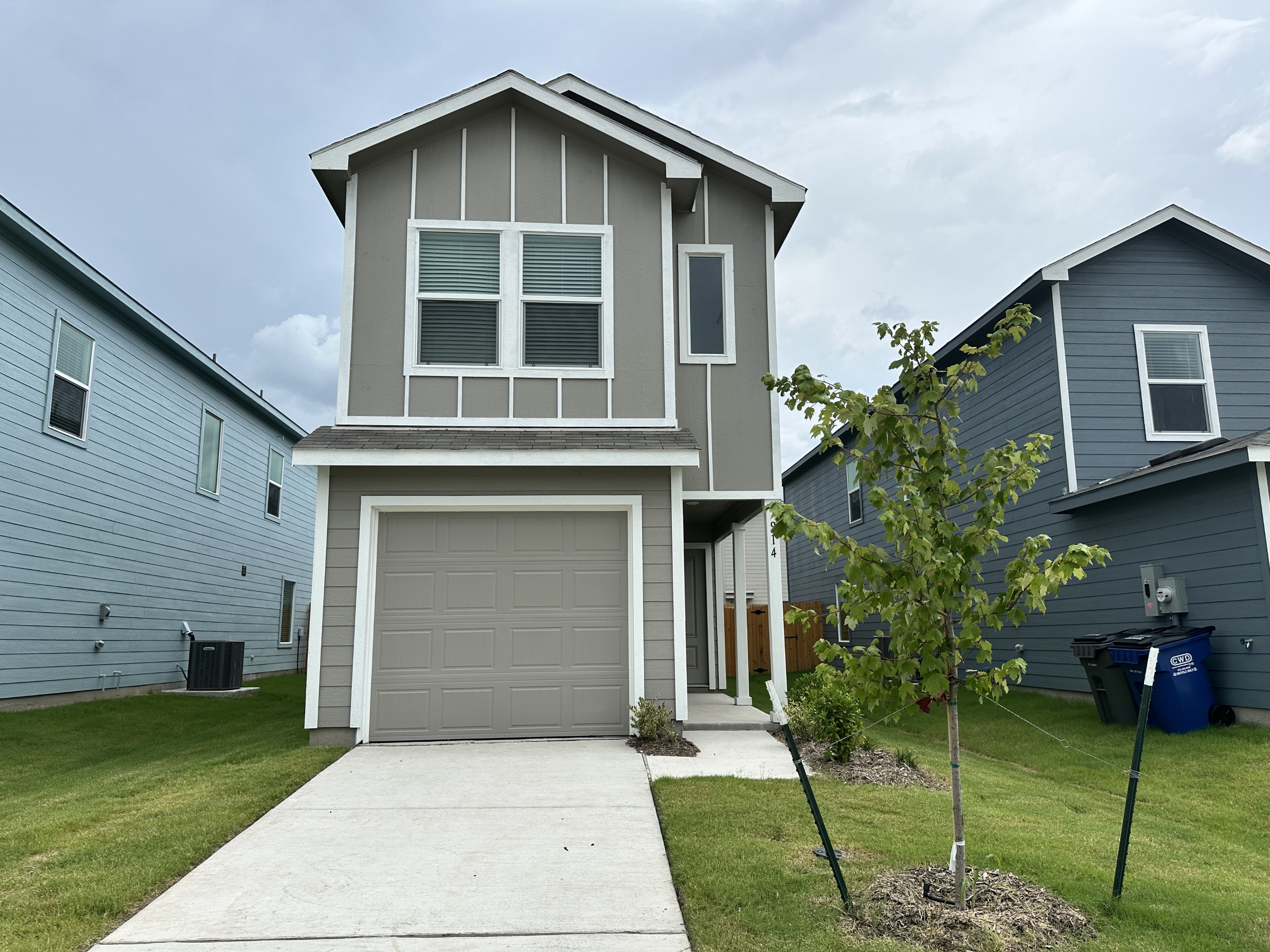 914 Sandhill Crane Lane