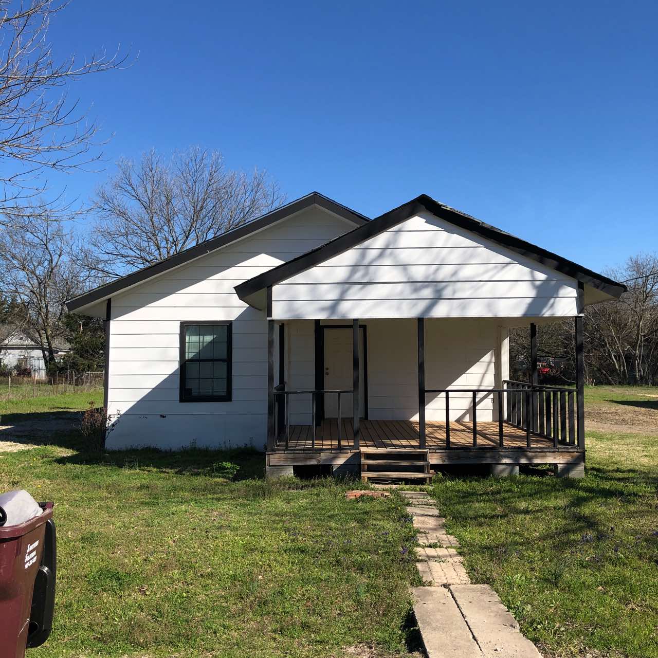 406 Grayson Street