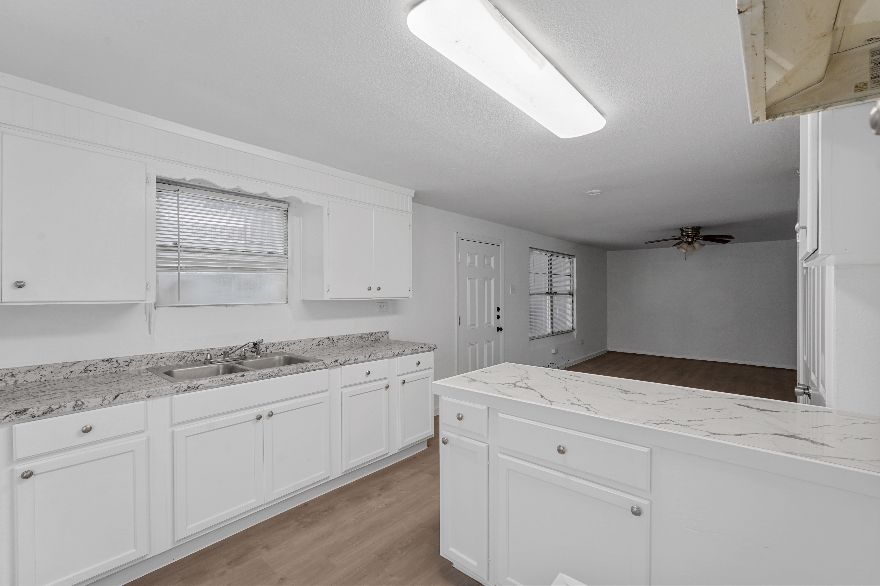 120 East Monterey Street - 120