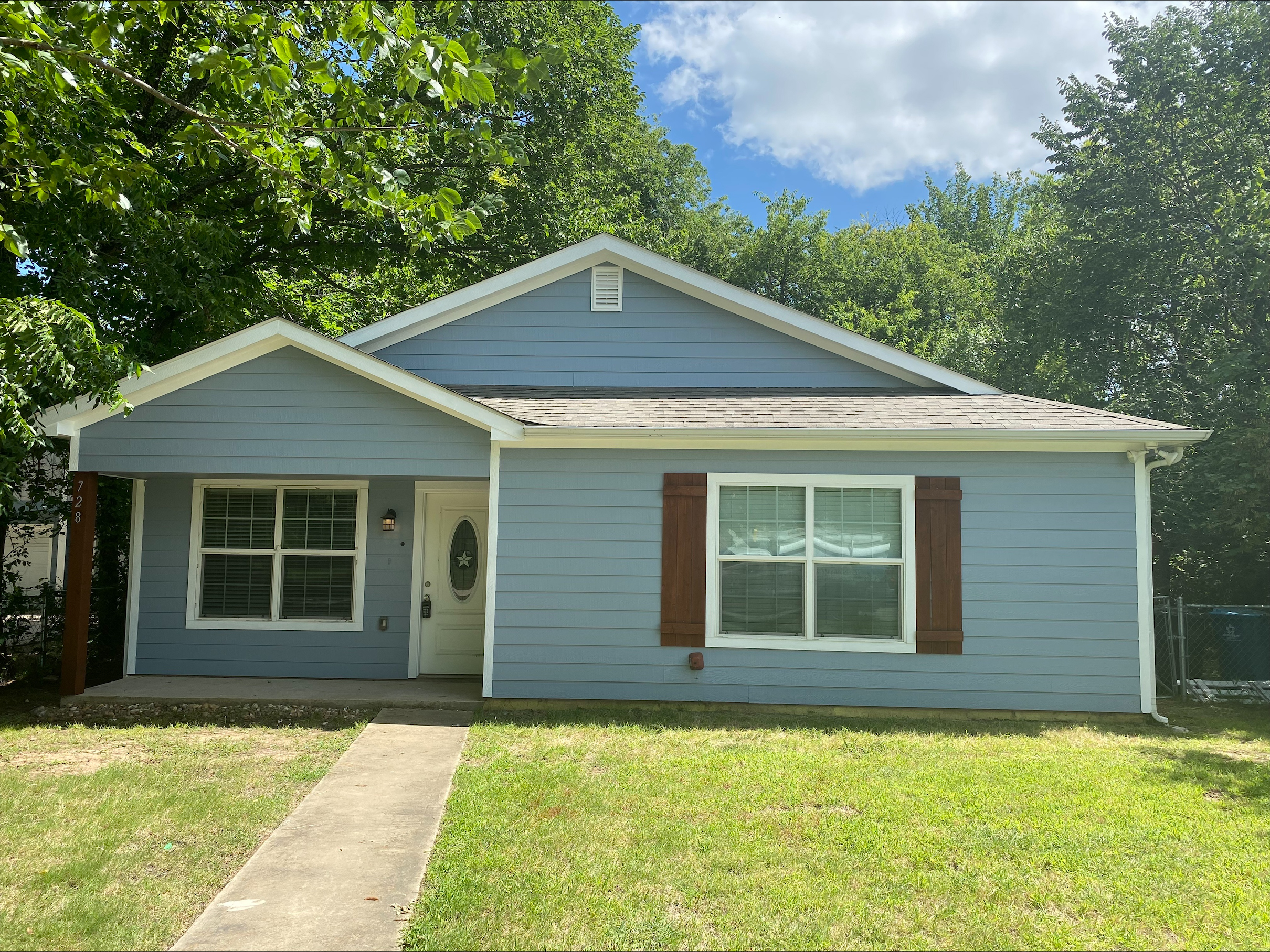 728 West Walker Street