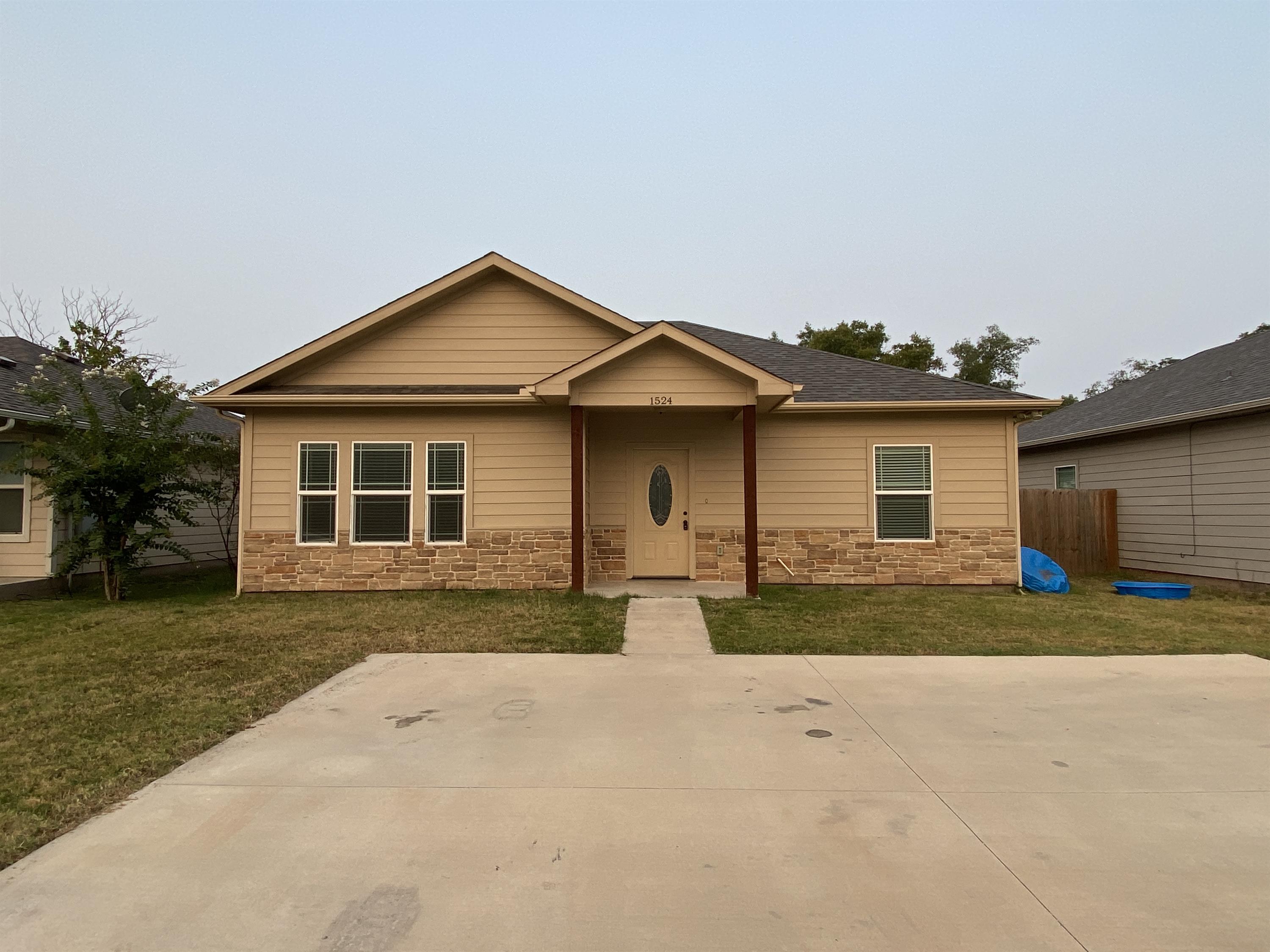 1524 South Montgomery Street - 1