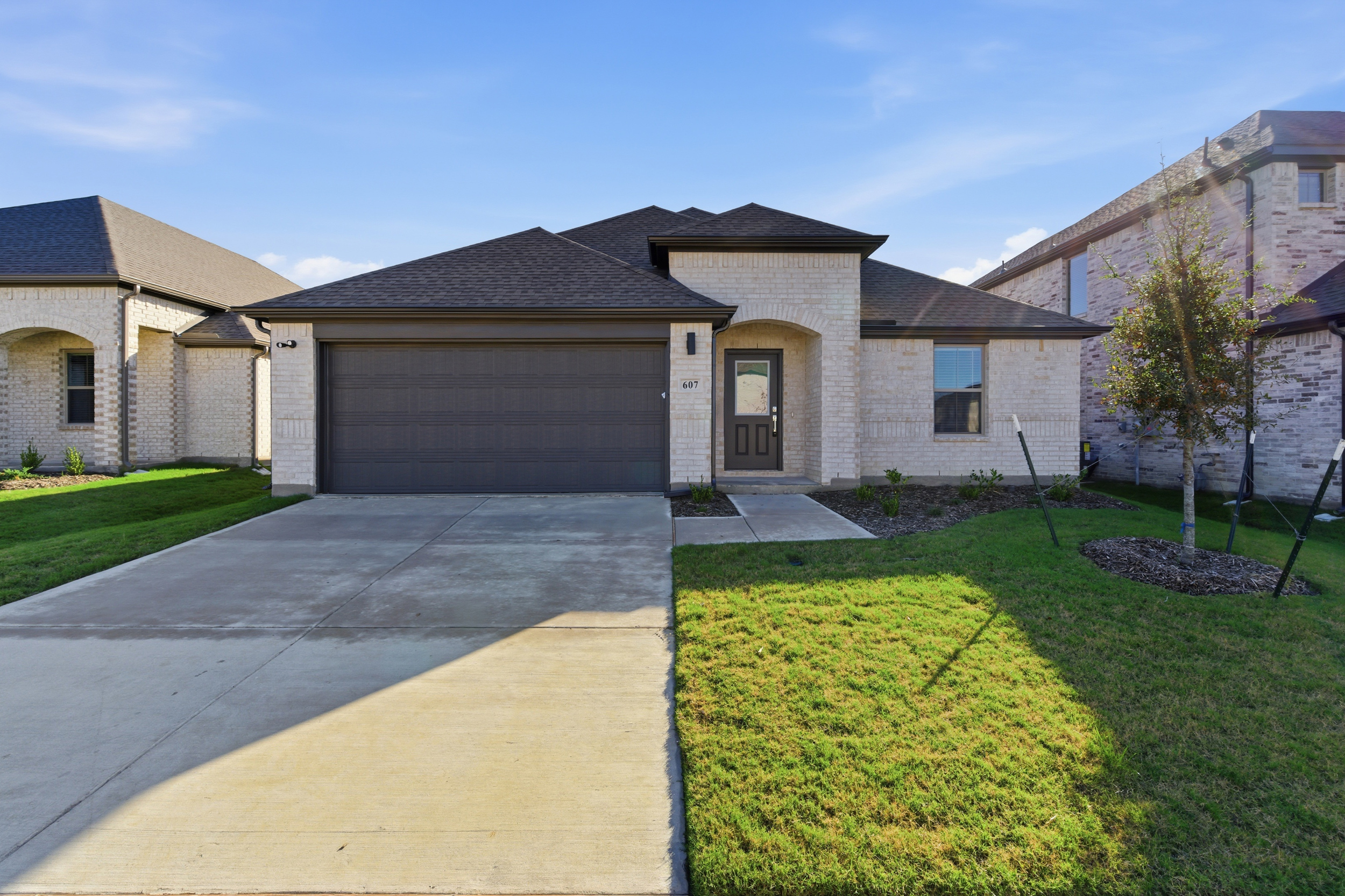 607 Whispering Winds Trail