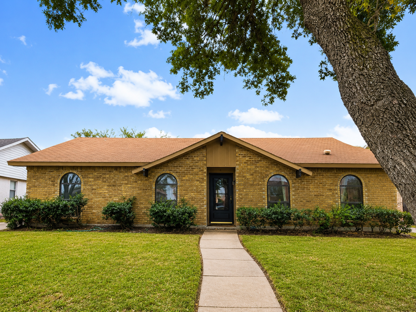 2417 Norway Drive