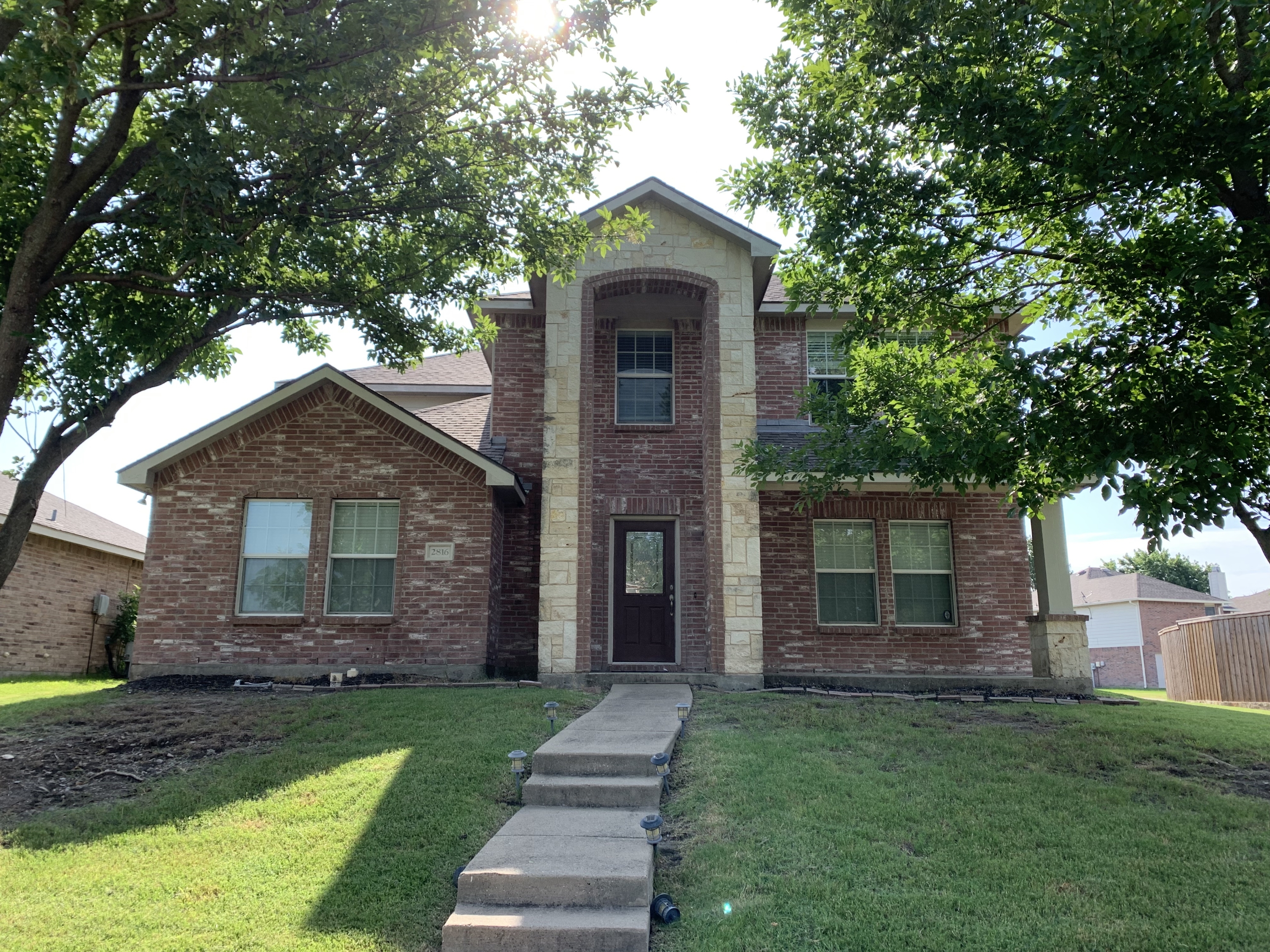 2816 Lake Vista Drive