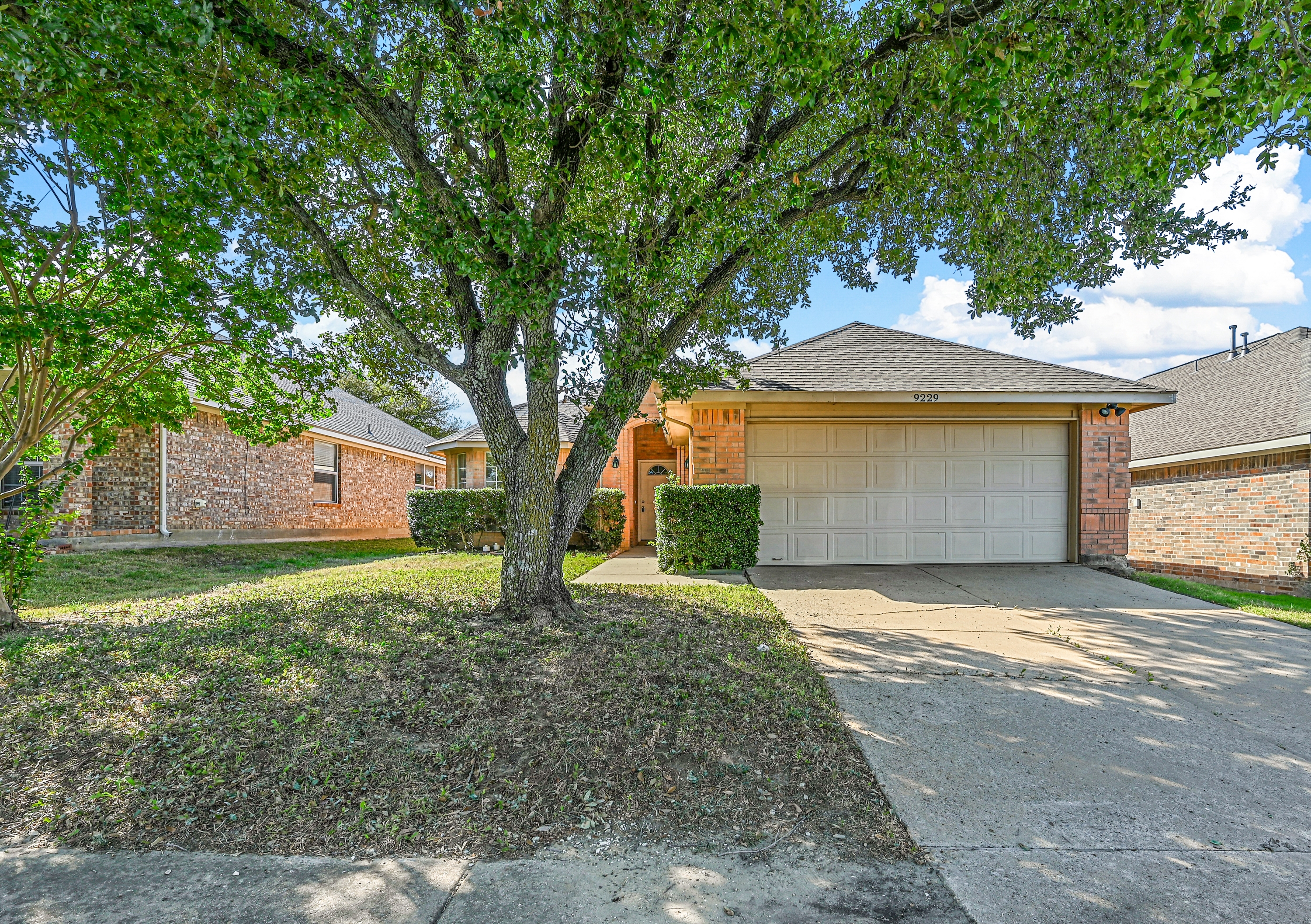 9229 Chesapeake Lane