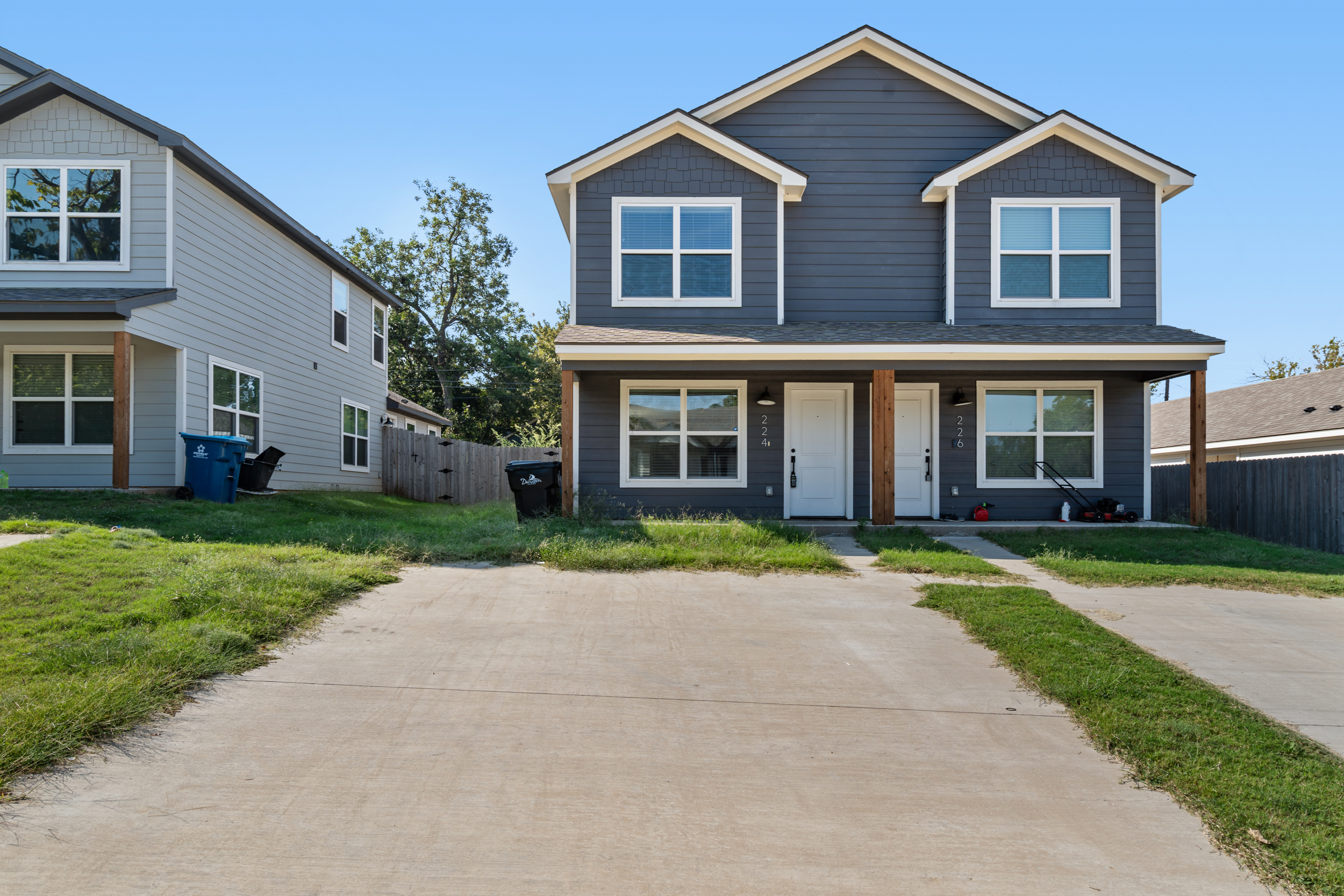 224/226 West Bond Street, Denison, TX 75020 - 224