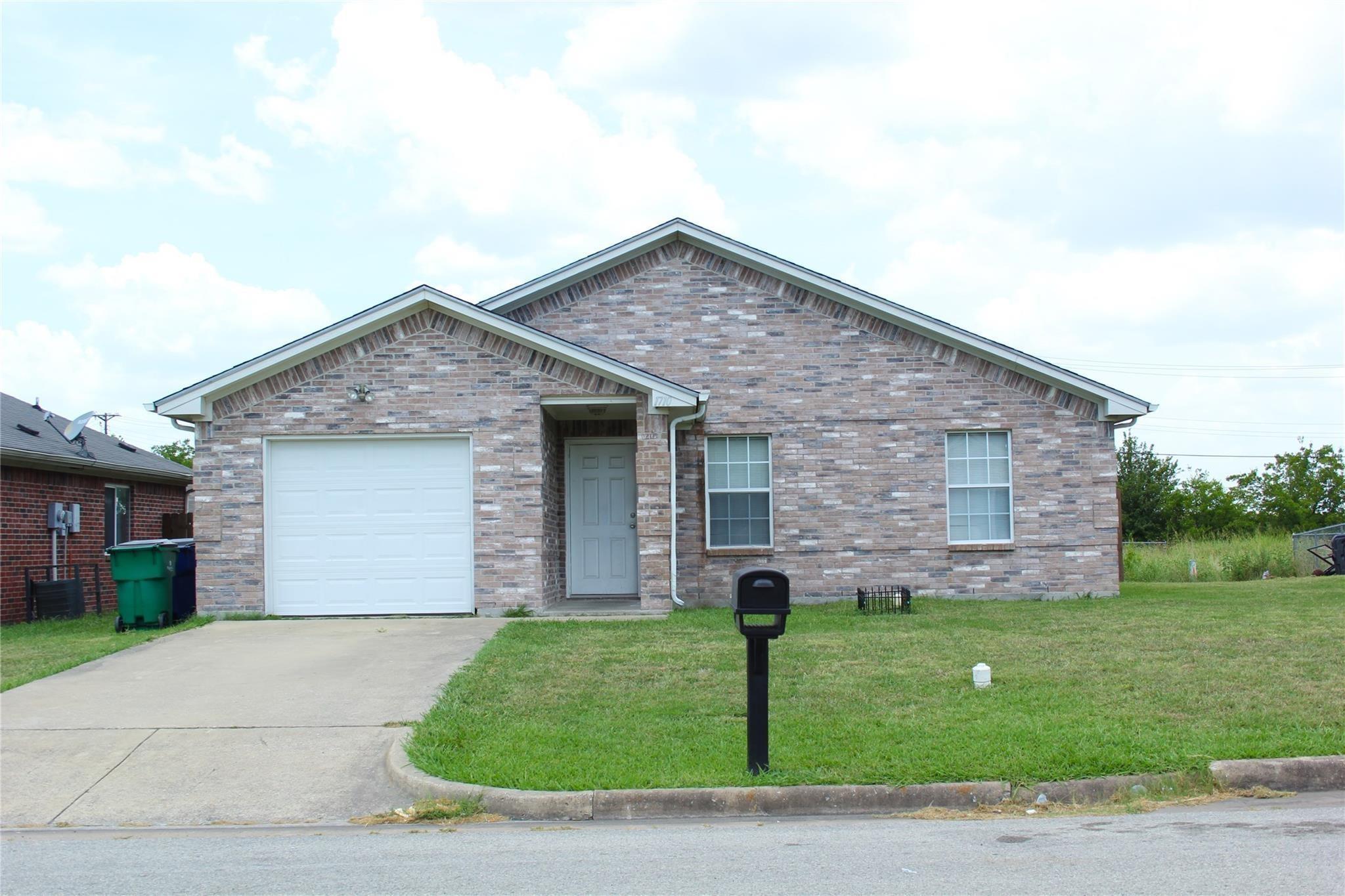 1710 Manor Garden Curve