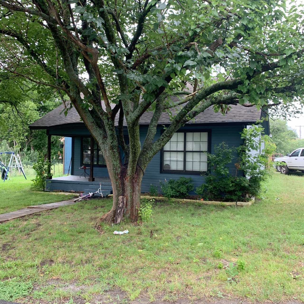 Property main image