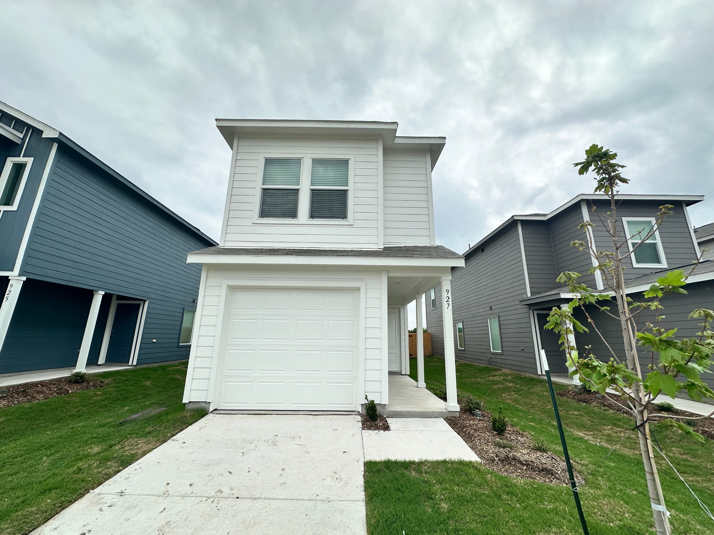 927 Sandhill Crane Lane