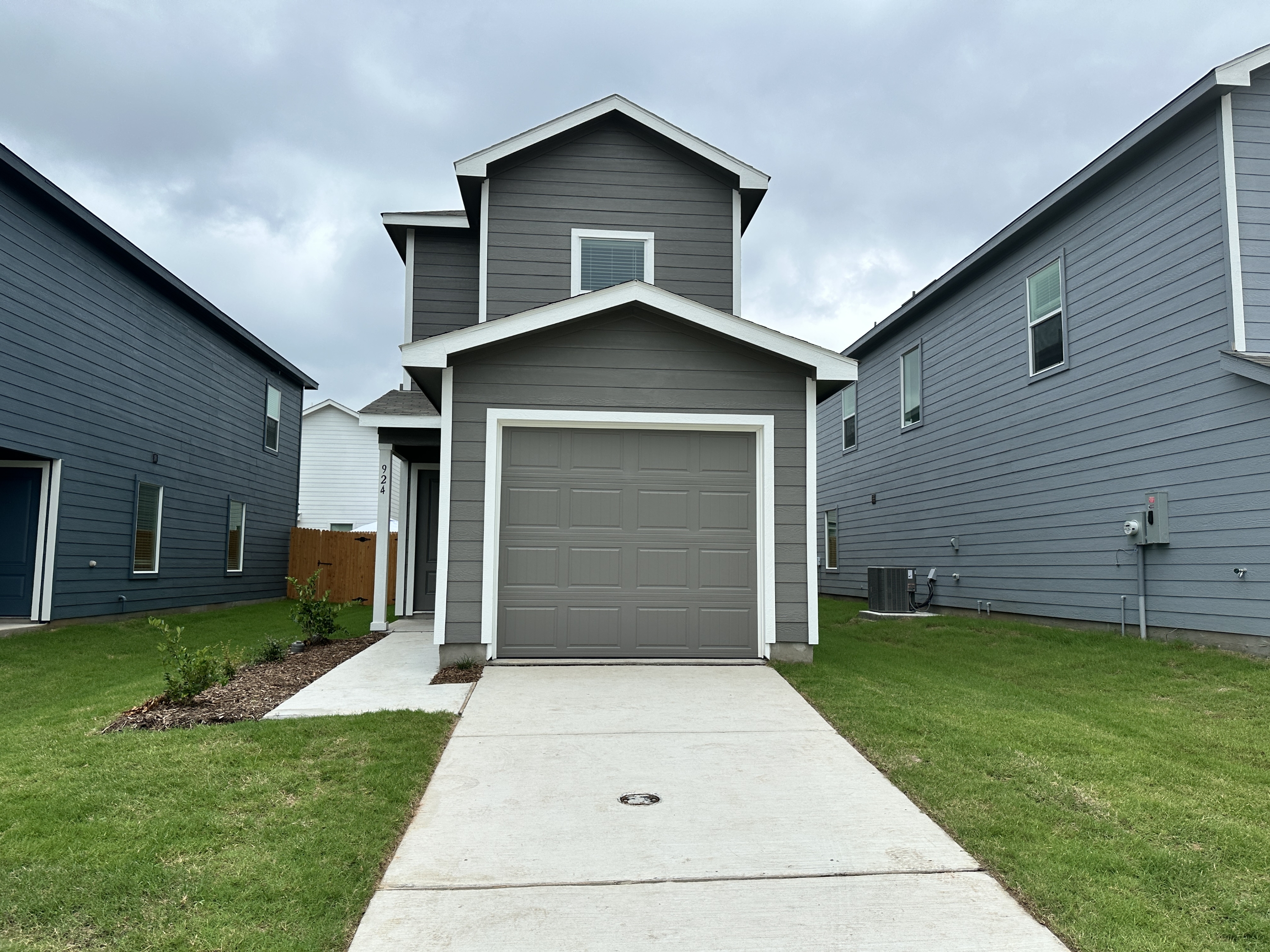 924 Sandhill Crane Lane