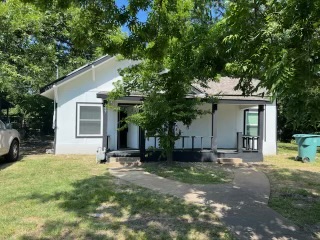 809 North Maxey Street