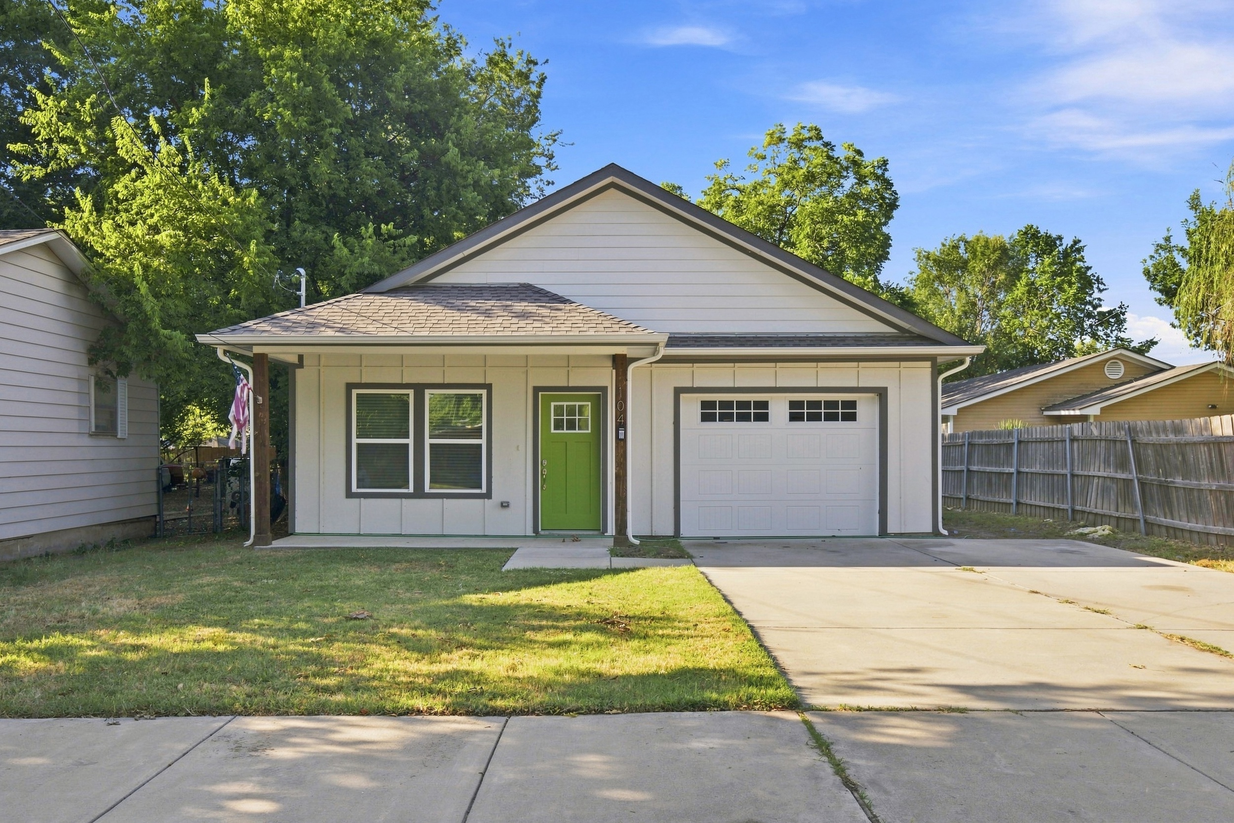 Property main image