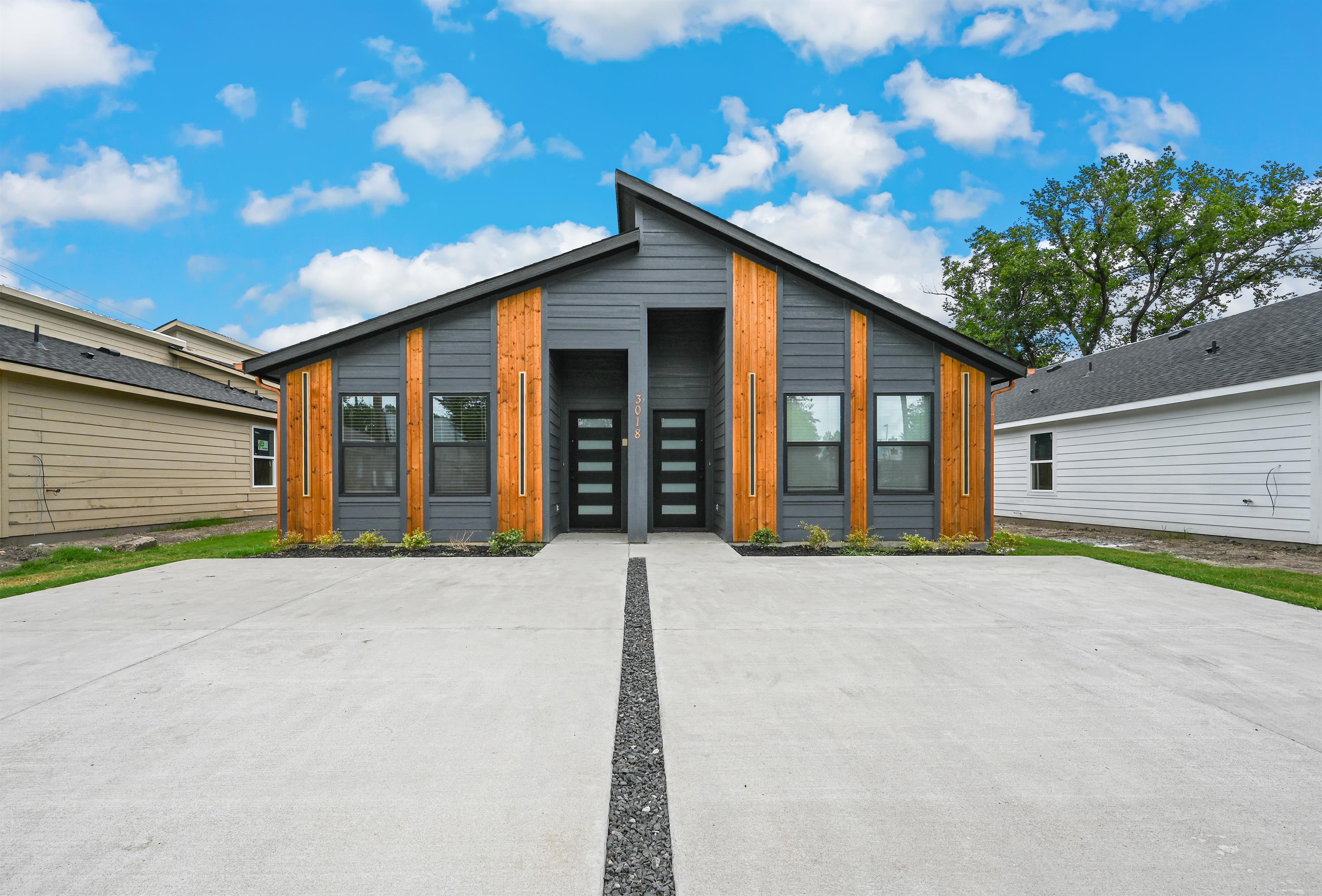 3018 Henry Street - A