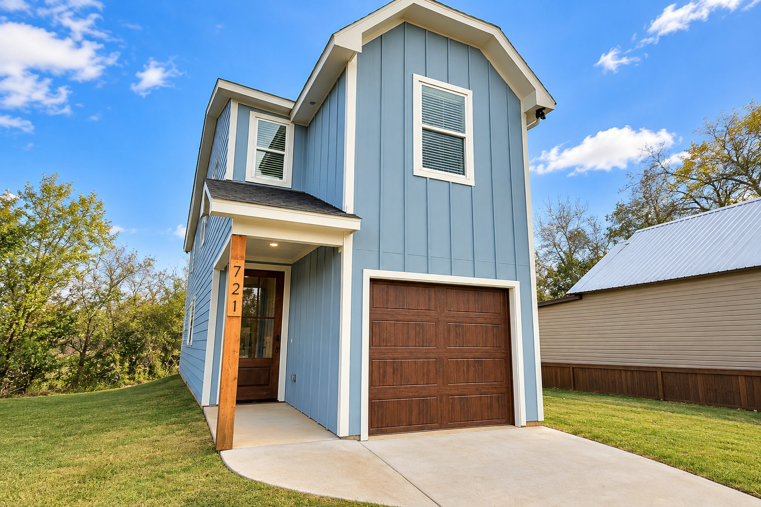 Property main image