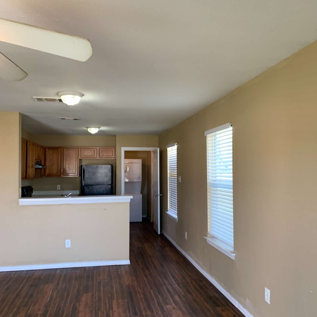 1713 Manor Garden Curve