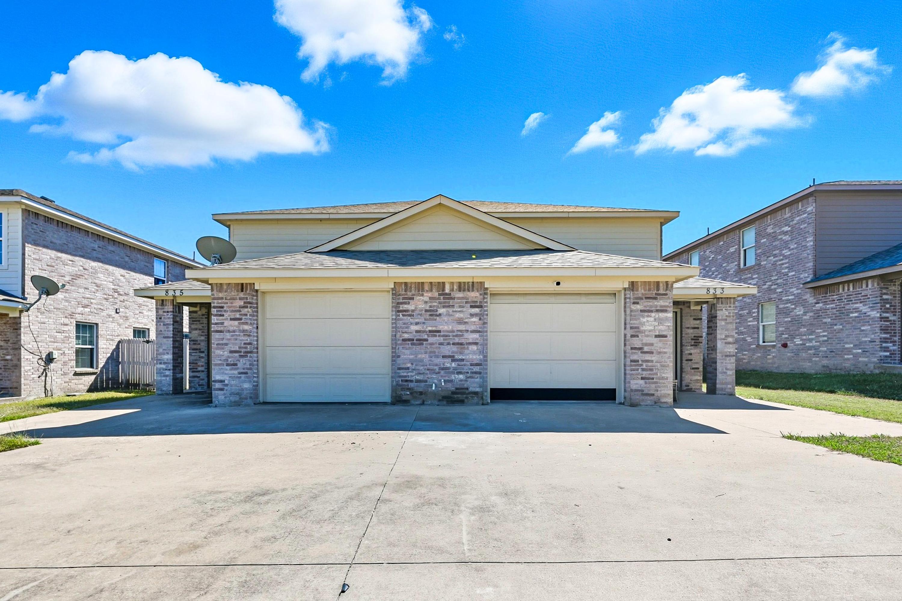 835 E. College Street