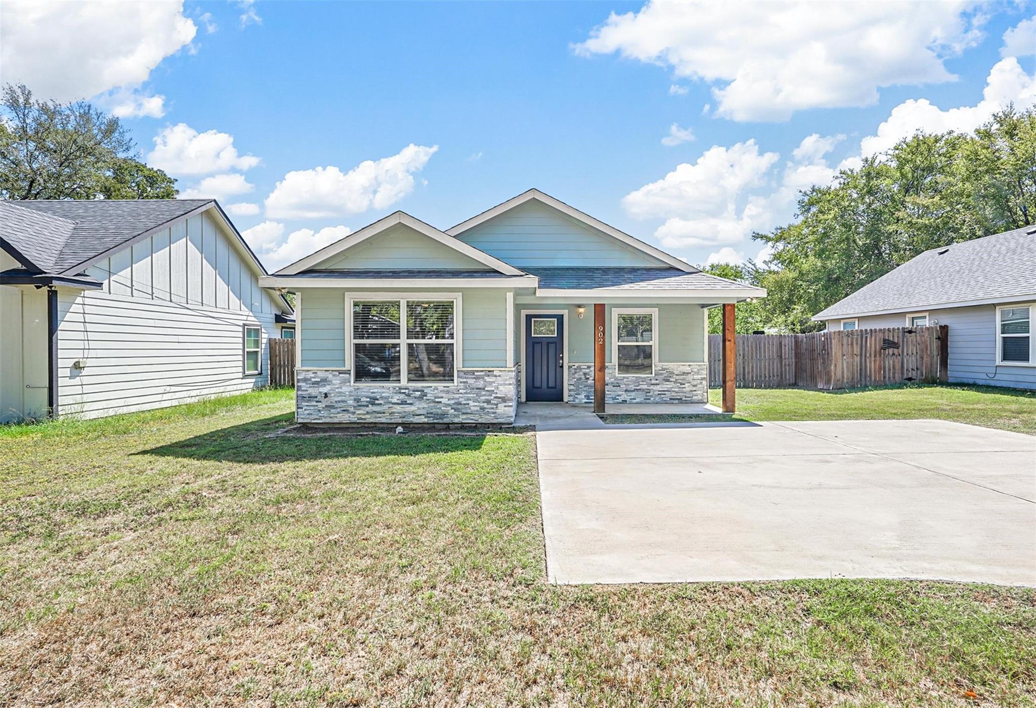 Property main image