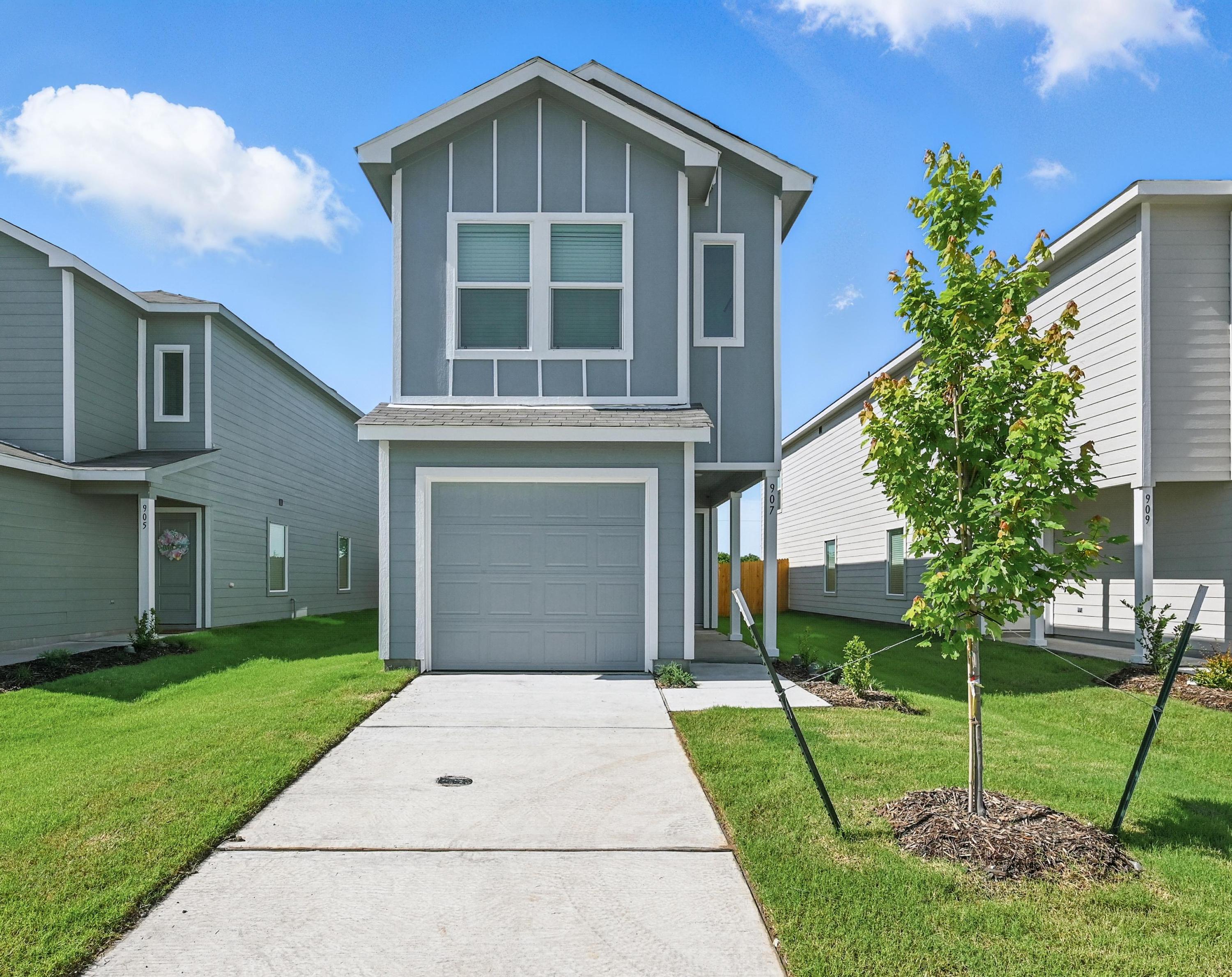 907 Sandhill Crane Lane